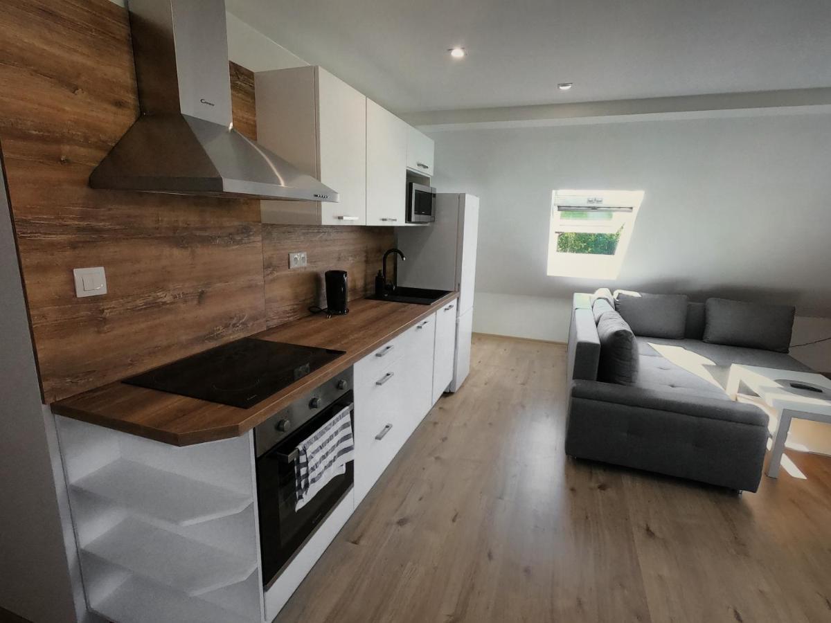 شقة Apartman Dolný Smokovec المظهر الخارجي الصورة